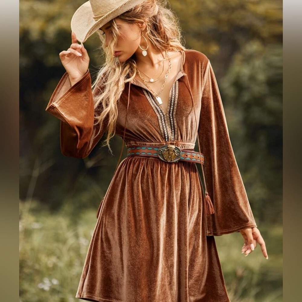 Velvet brown bell sleeve dress